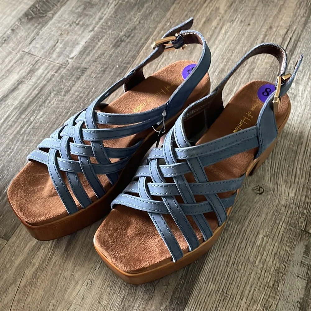 House of Harlow 1960 NIB Georgia denim blue platform wedges